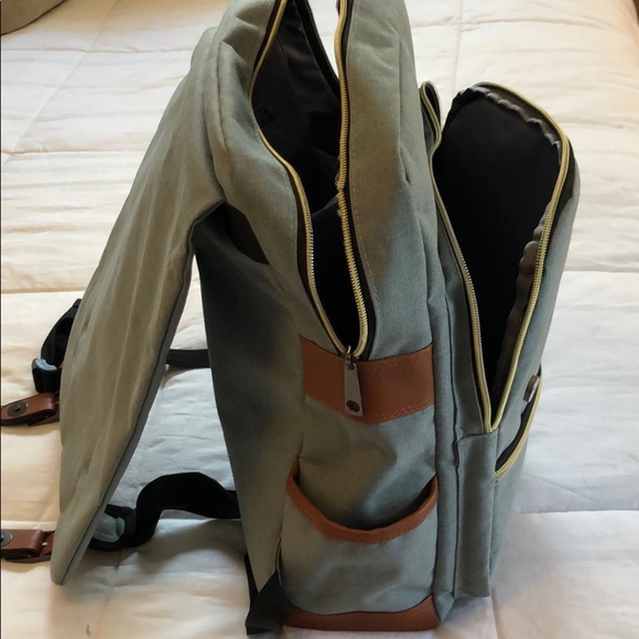 Backpack - Picture 6 of 6